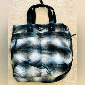 Lululemon bag - wool ombré exterior